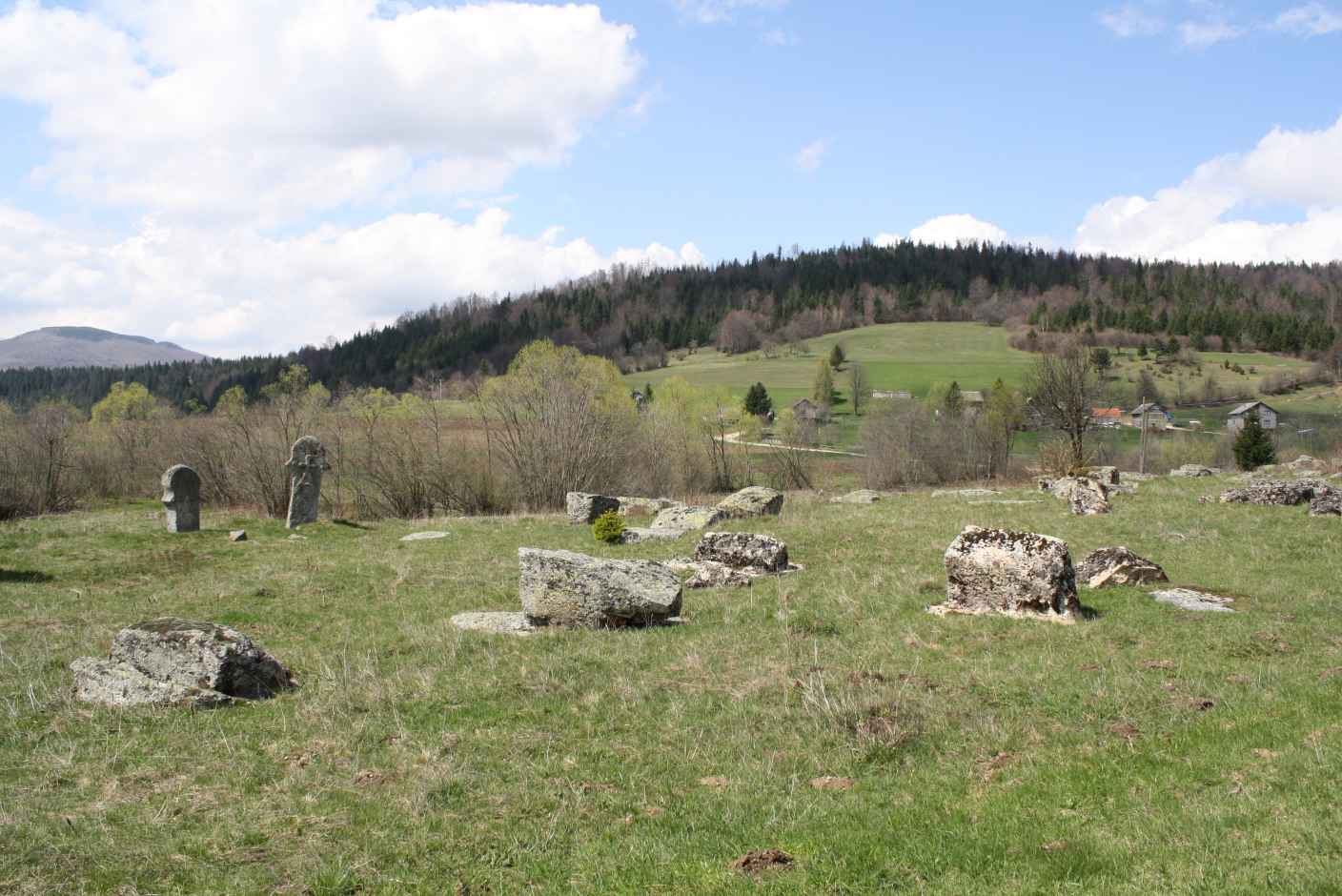 Nekropola sa stećcima Maculje, povijesno područje